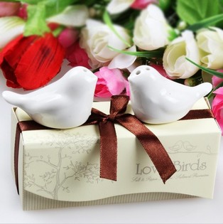 Набор Солонка и Перечница "LOVE BIRDS" Свадебный Сувенир (5 шт.)