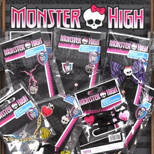 MATTEL MONSTER HIGH - МЕГА МИКС ДЛЯ ЛОТЕРЕИ: БИЖУТЕРИЯ И АКСЕССУАРЫ (100 шт.)